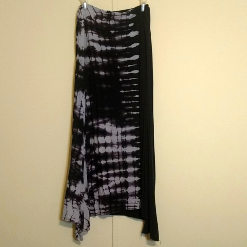 Earthbound Trading Co. Black Purple Tye Dye Skirt
